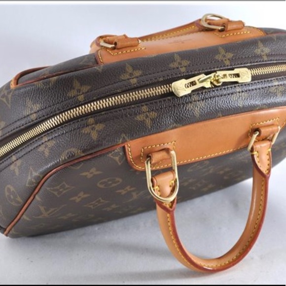 Luis Vuitton trouville monogram canvas handbag includes authentic strap - Picture 5 of 16